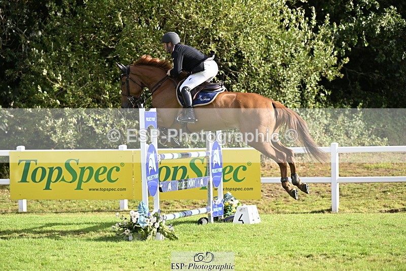 250831A-090418-09123 - Cls 34 Snr Foxhunter