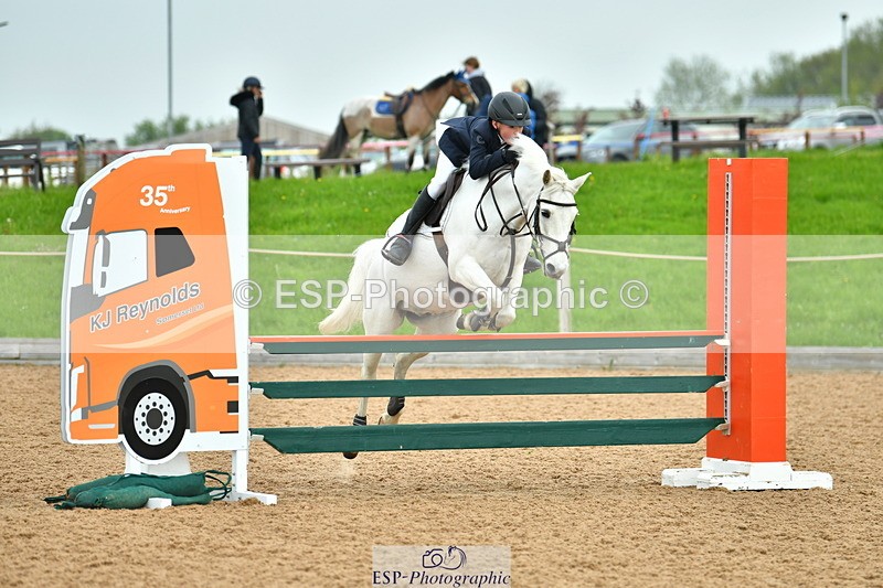 230513A-093227-00118 - Cls 11 Stepping Stones 128+138cm