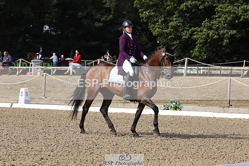 250809A-100735-02299 - 004-Nicola.KayesBoss.X