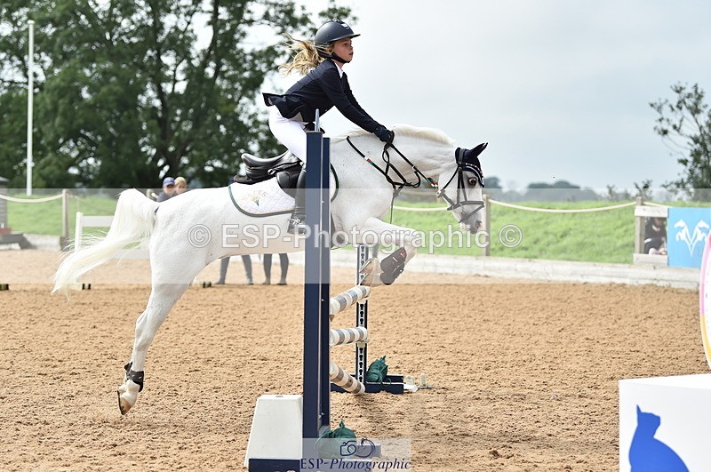 230902A-115648-00882 - Cls 2B Pony Small 80cm