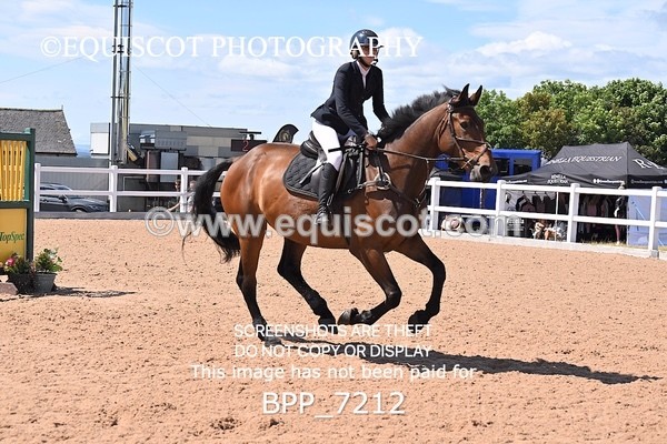 BPP_7212 - CLASS 14 FRI Nupafeeds Senior Dicovery/1m open