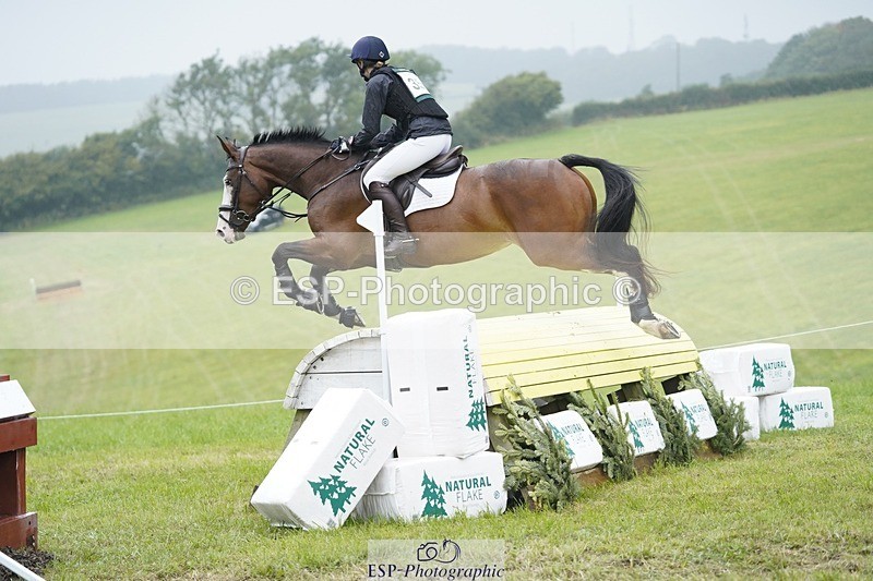 240901A-105752-05892 - 359-Tilly.Conder-KINSALE.QUILANA.S