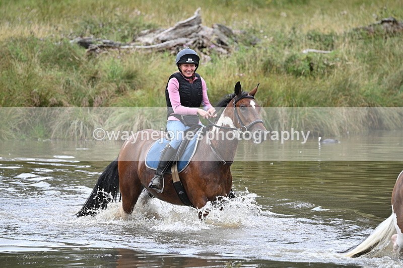 WJ7_3838 - Time at Water 12:52 to 13:22