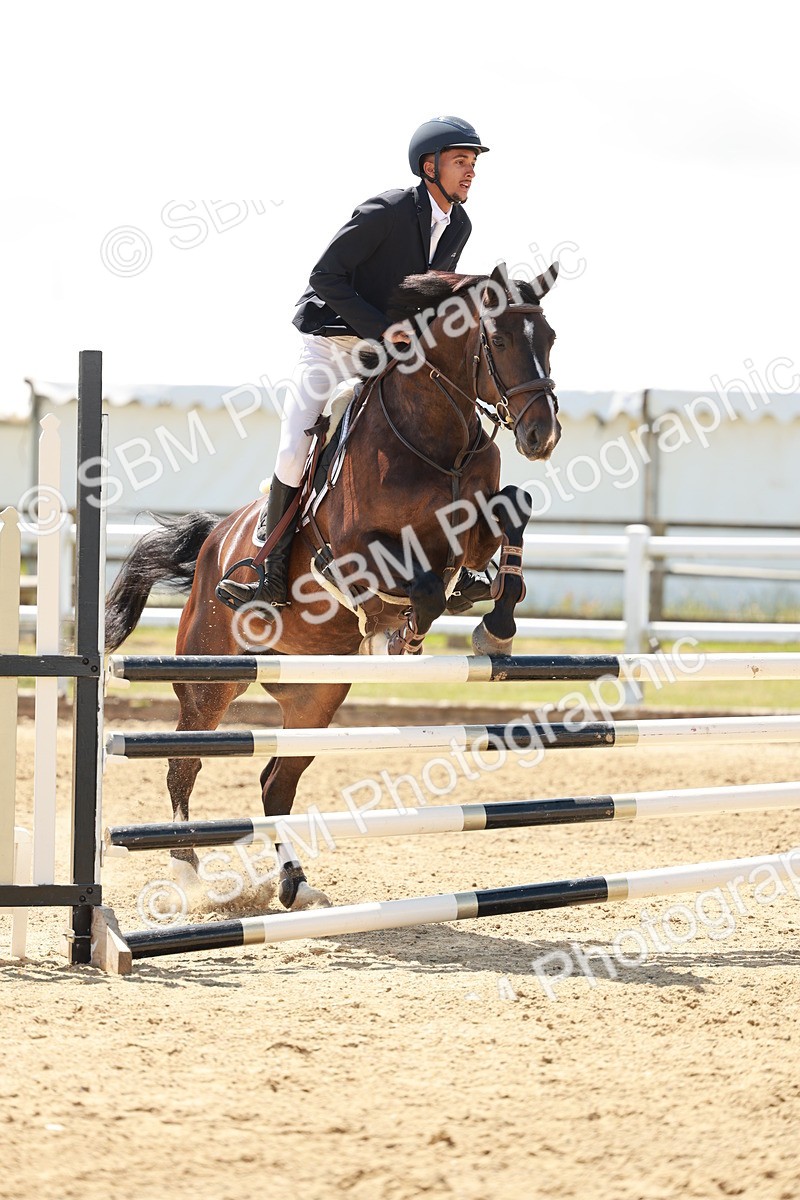 SBM_007201 - Class 2 - Senior Discovery - 1.00m Open