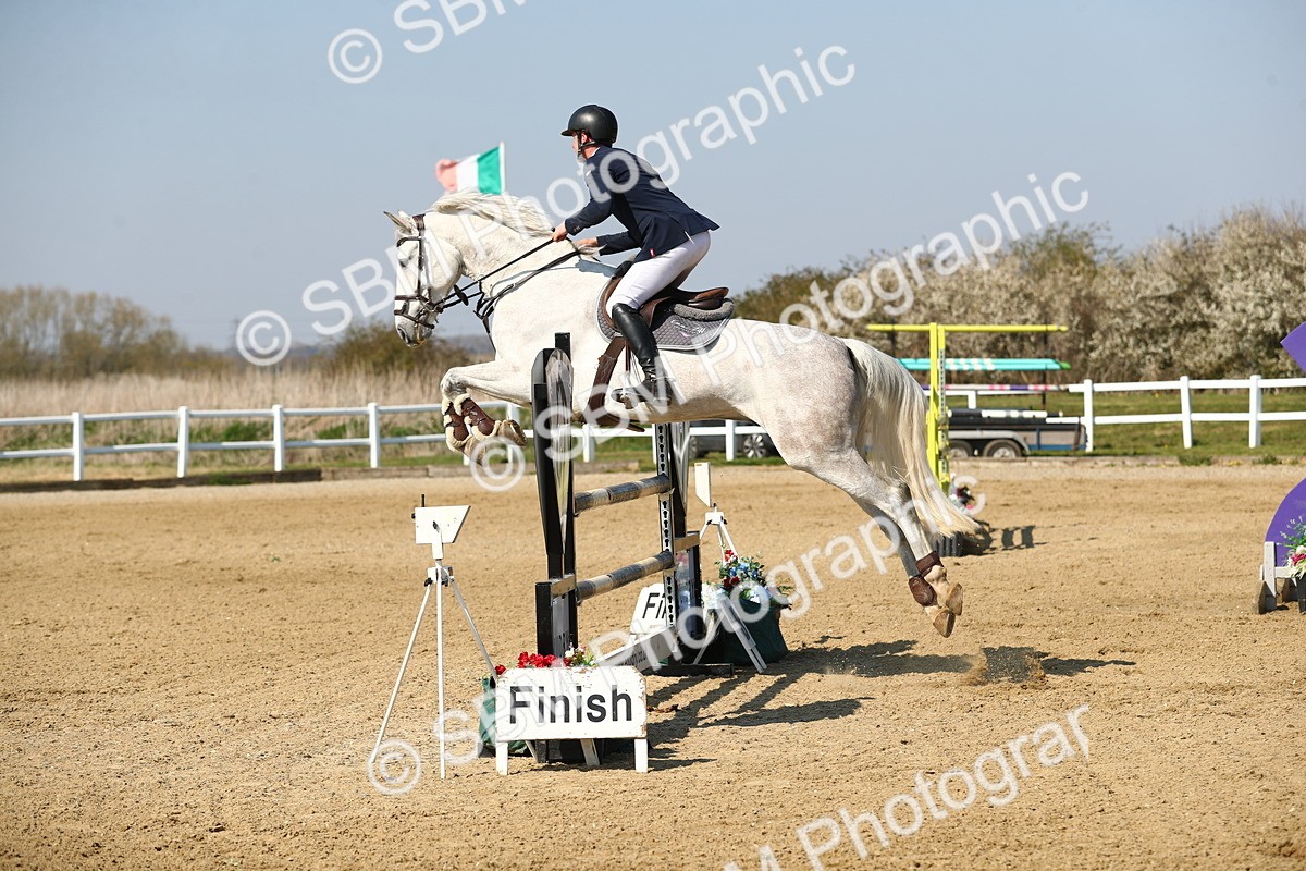 SBM_001116 - Class 4 - Senior Newcomers - 1.10m