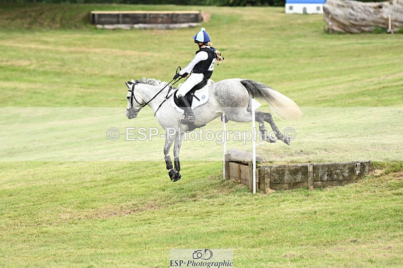 240825X-152226-35636 - 80cm XC 14.30 to 15.30