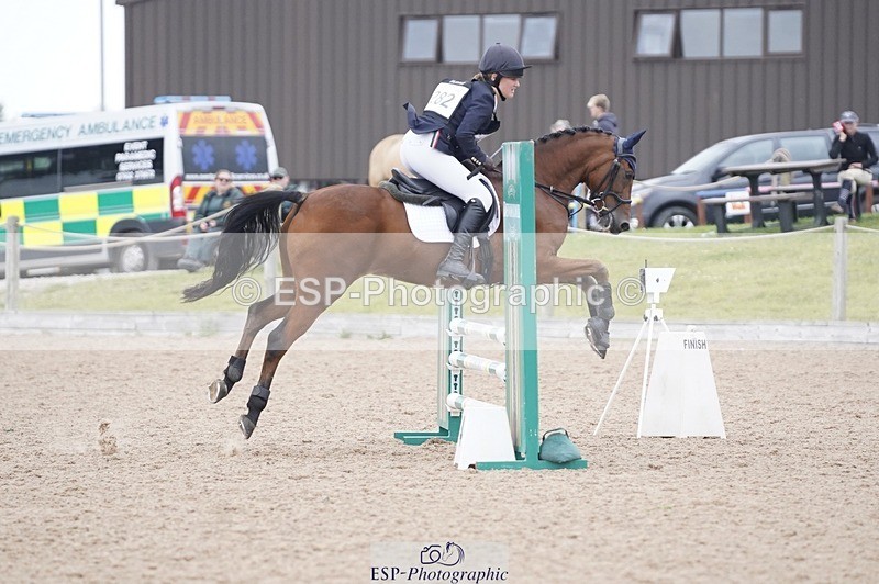 240831A-135642-03508 - 282-Tichy.Sanders-UBERTON.VAN.HET.DALHOF