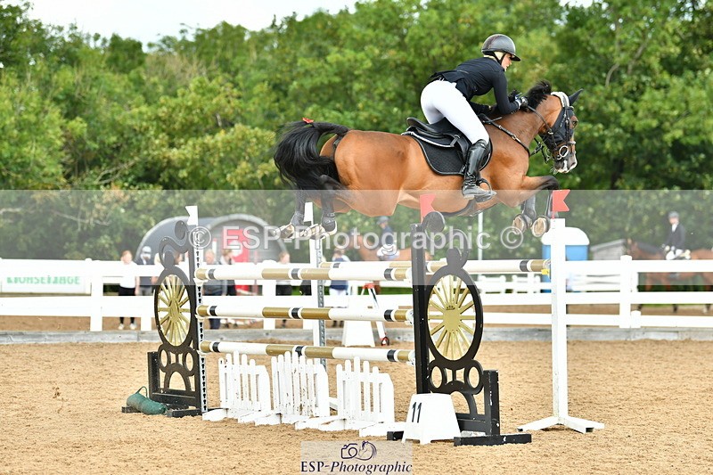 230721A-142408-06895 - Cls 22, 1 Star Gold 1.30m