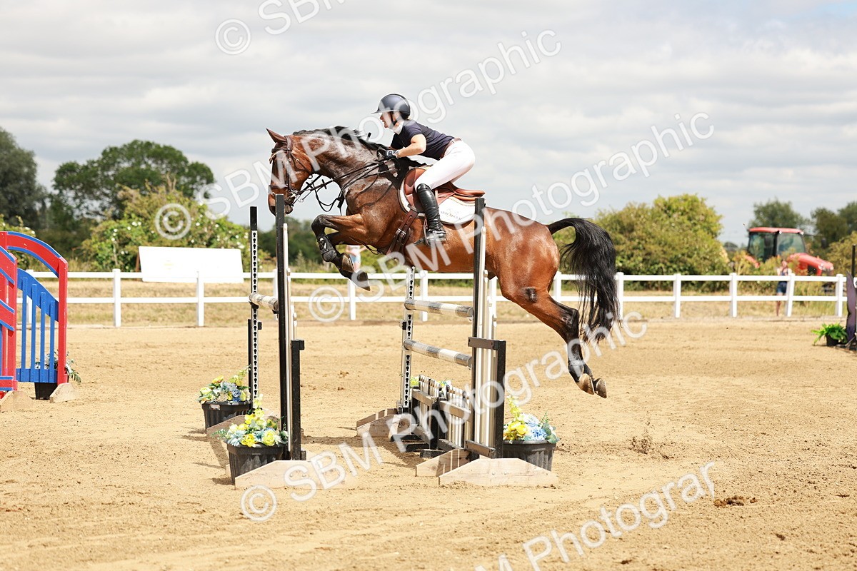 SBM_018987 - Class 21 - Senior Newcomers Championship 2d Rd