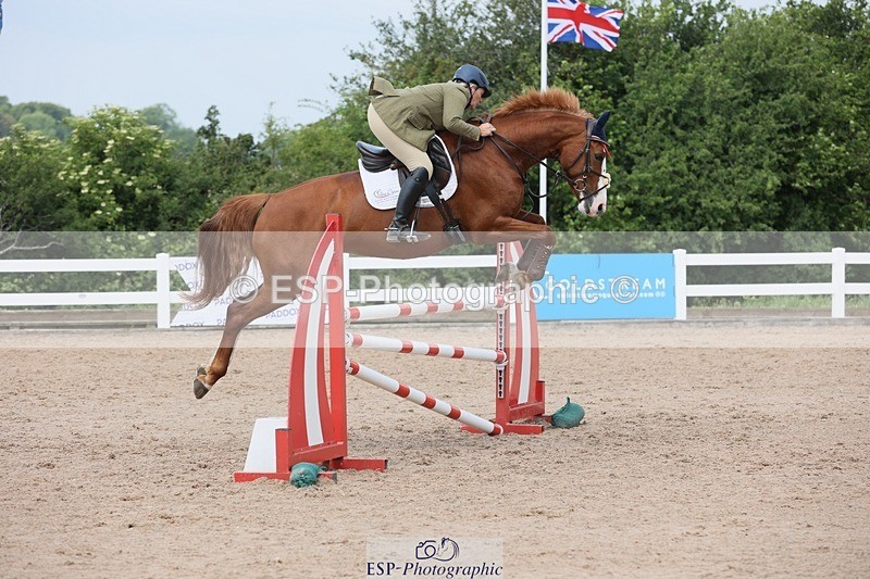 250523-120356-01174 - Cls 09 A&B  Snr Disc & 1.00m Open