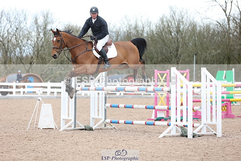 240223A-135309-01717 - Cls 5 Newcomers and 1.10m Open