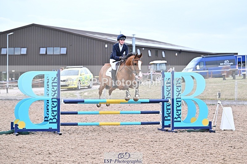 250826-190700-01348 - 1m