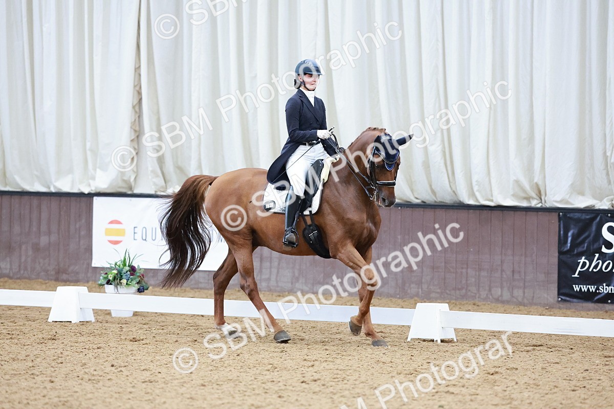SBM_016500 - Class 5 - FEI INT II - 17.24-18.20