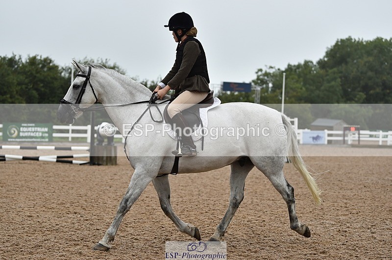 220829A-153318-00089 - Clear Round & 60cm  1a - 1b