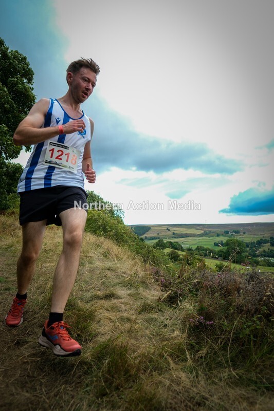 DSCF5341 - Reeth Fell race seniors