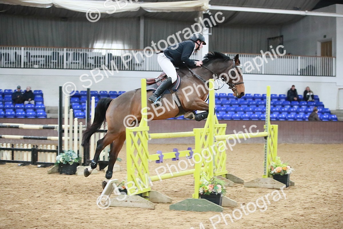 SBM_001183 - Class 4 - Senior Newcomers - 1.10m Open