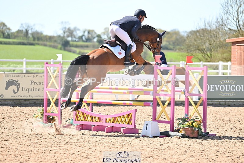 240420A-114750-10614 - Cls 15, 1 Star Bronze Tour 1.15m