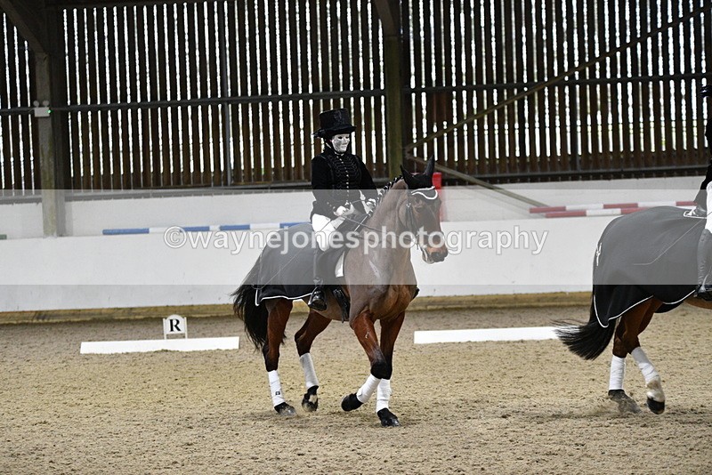 WJ5_9781 - Time 13:04 to 13:41 Fancy Dress DTM