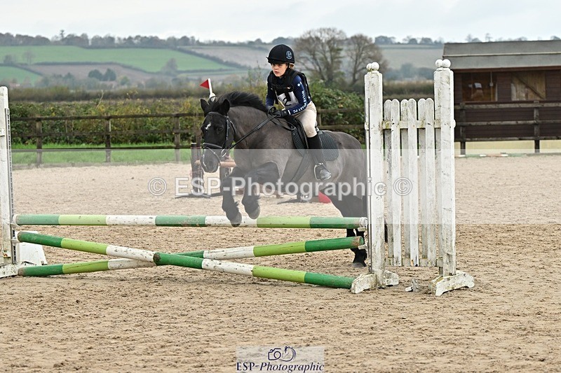 241110-134216-00914 - 60-65cm Arena Eventing