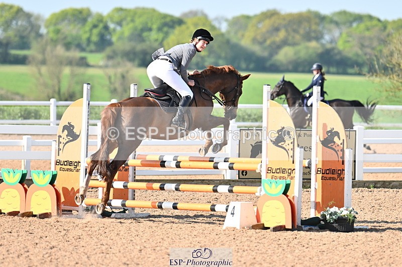 240509A-090439-00017 - Cls 1 British Novice and 90cm Open