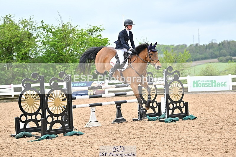 240501A-135415-00890 - Cls 8 Snr Foxhunter and 1.20m Open