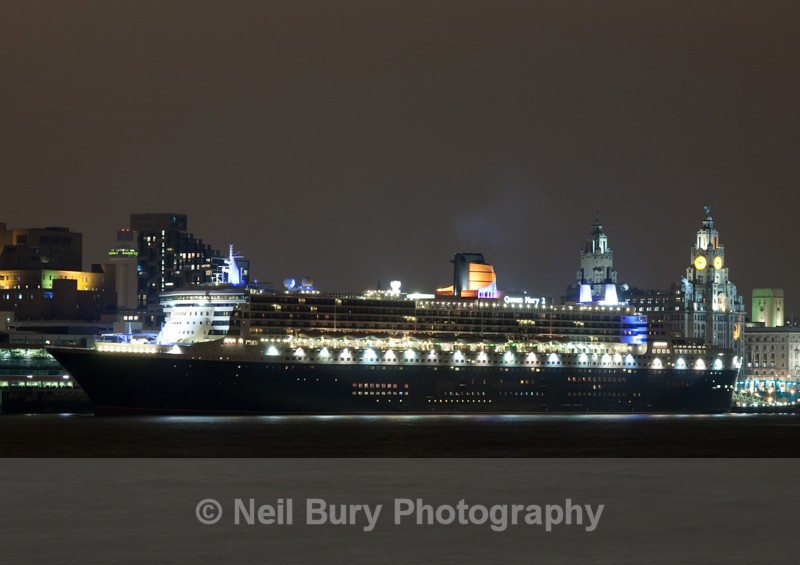 Queen Mary 2 - Night Shoots