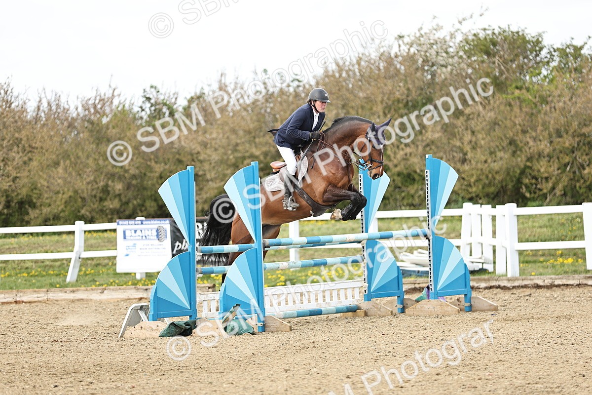 SBM_001368 - Class 4 - Senior Newcomers - 1.10m