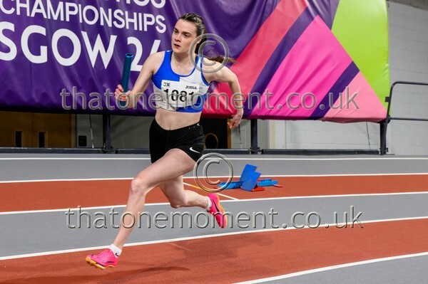 CombiMast25-914449 - Track Female Set One