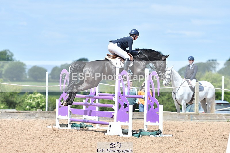 240609A-114531-04727 - Cls 17 Snr 1.05m Open