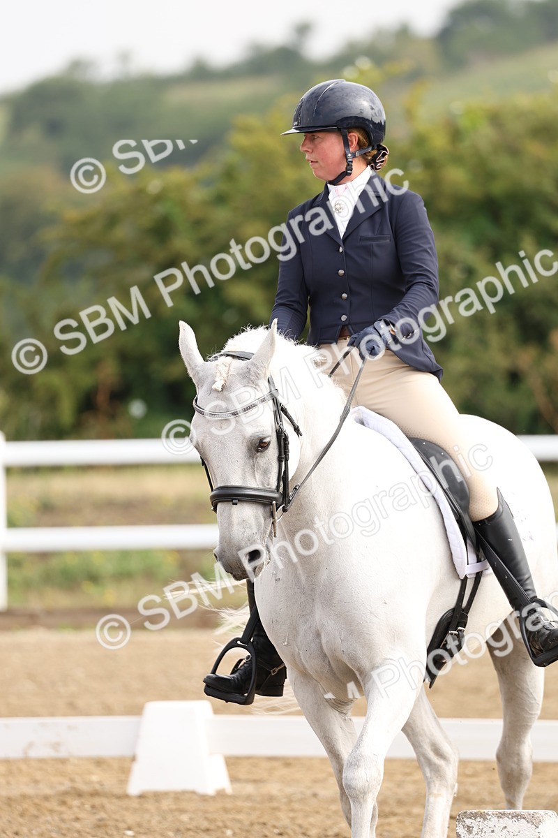 SBM_005393 - Class 6 - Novice 6 - 9.30-10.12