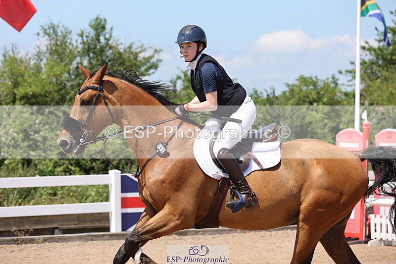 240718A-130415-05384 - Cls 9, 1 Star Bronze Tour 1.10m