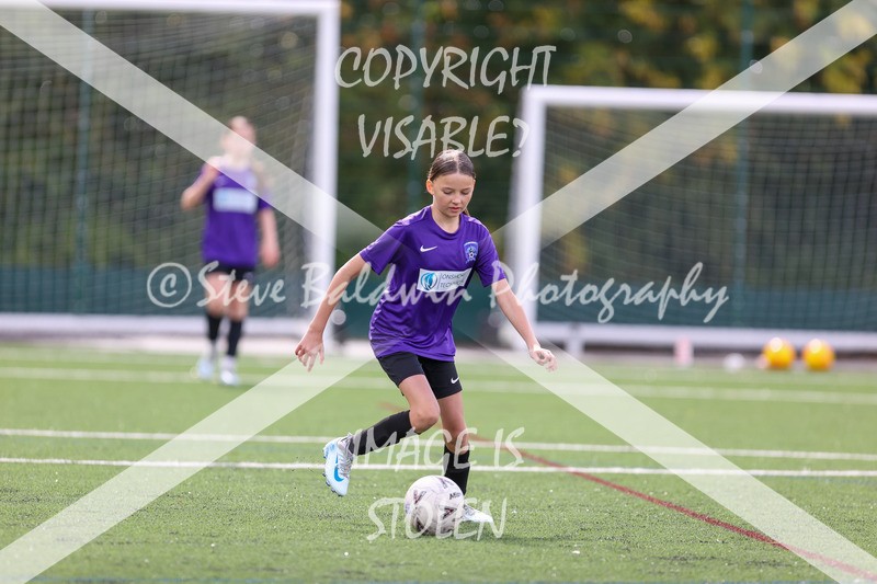 1DX30633 - 2025-09-13 FC Abbey Meads U13 Blue Girls V AFC Corsham U13 Pumas