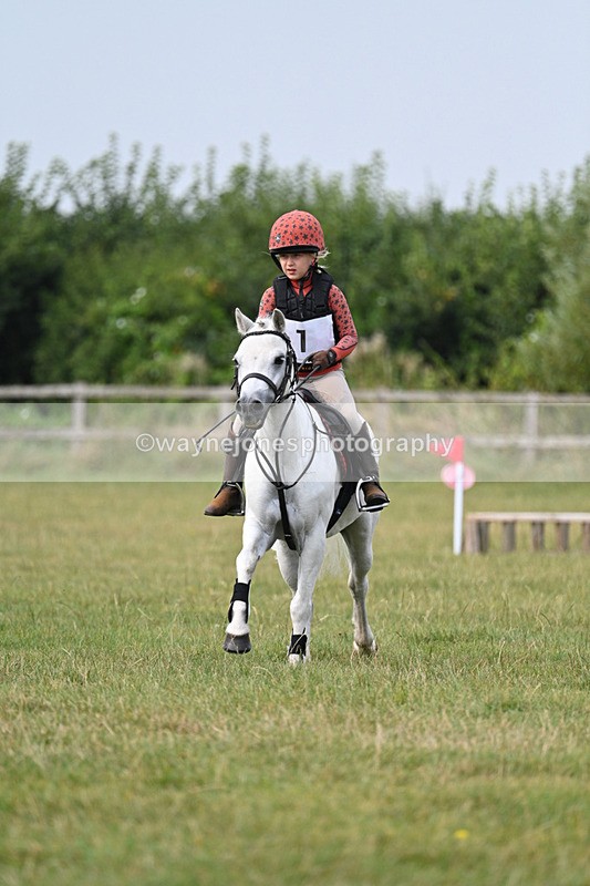 WJ7_5819 - 40cm XC Time 10:37 to 10:56