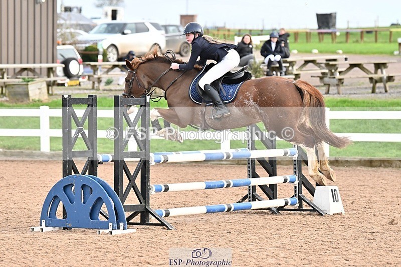 241117X-100631-03576 - Cls 09s Pony intro 90cm