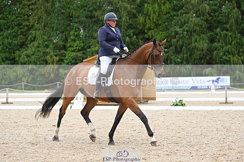 230813-171533-08613 - Cls 14 Medium Silver 16.45 to End