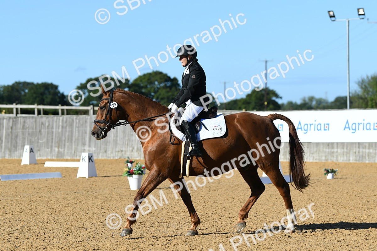 SBM_02143 - D7 Small Tour Championship Prelim 1