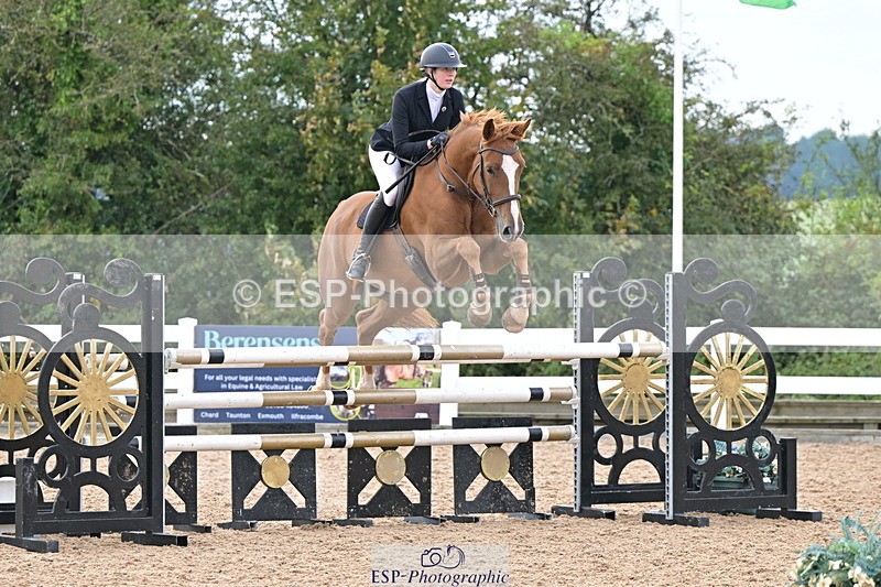 241004A-145853-02617 - Fri 12 1.15m Members Cup