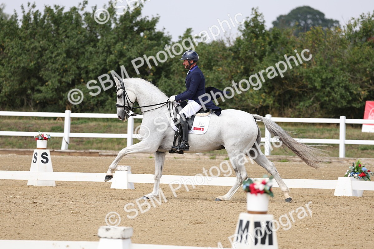 SBM_007355 - Class 9 - FEI INT I - 13.37-14.33