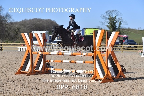 BPP_6818 - CLASS 14 SUN Springboard 128cm/ 138cm Restricted Handicap