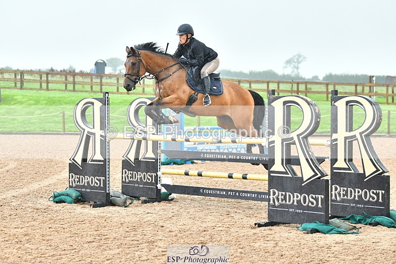 230805A-105517-00237 - Cls 2 Snr Newcomers & 1.10m Open