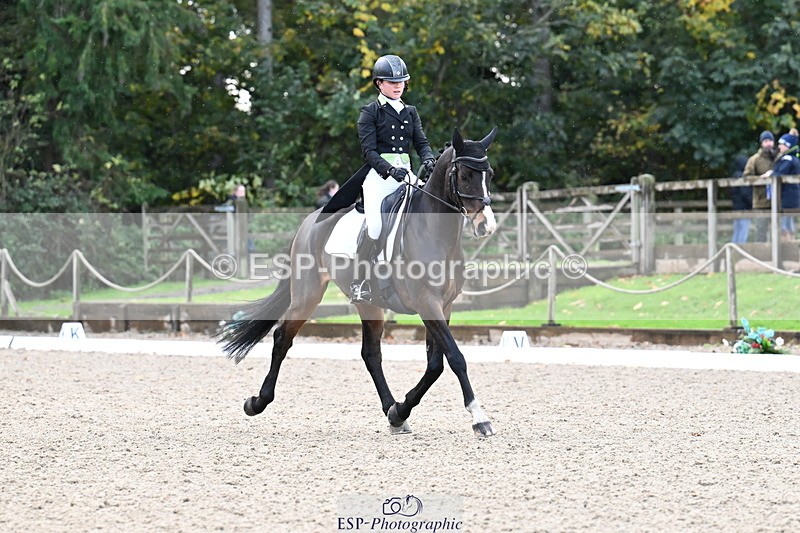 251023A-140236-05440 - B-148-Tarka.Abraham