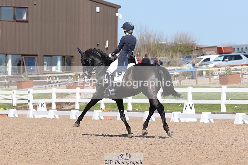 250405-145014-11479 - 069-India.Hamilton-Burnet-Kissingdale