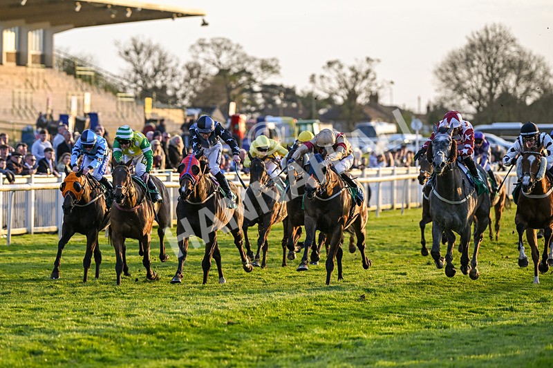 200424-Race 8-Hombre-7425