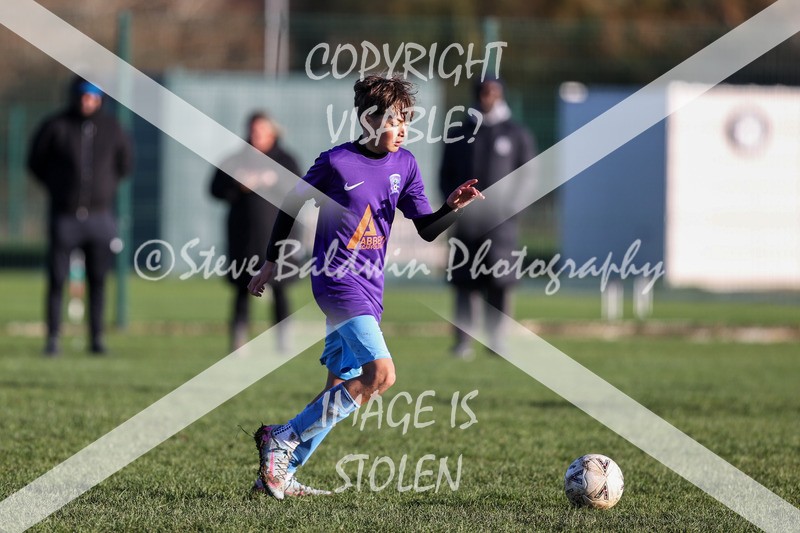 1DX31797 - 2025-11-23 FC Abbey Meads U13 Purple V Highworth Town Junior FC U13 T