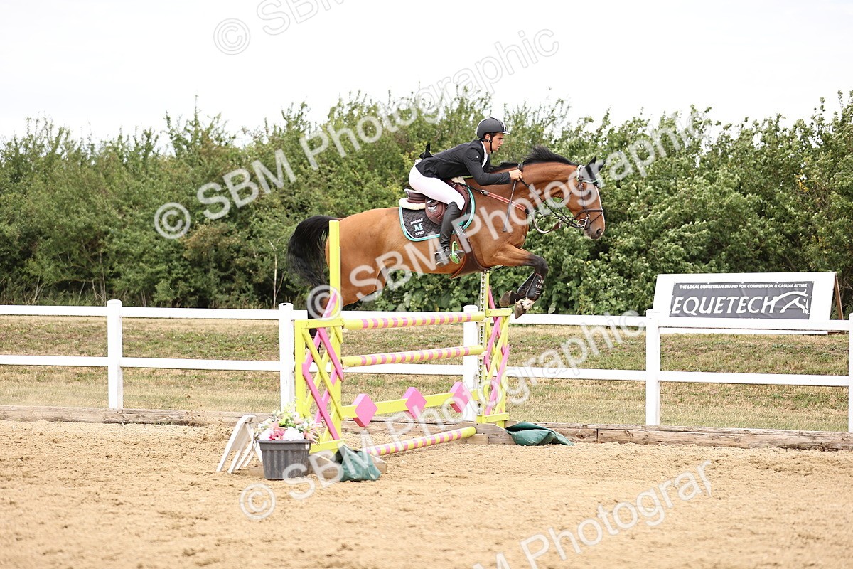 SBM_010701 - Class 9 - Senior Foxhunter - 1.20m Open
