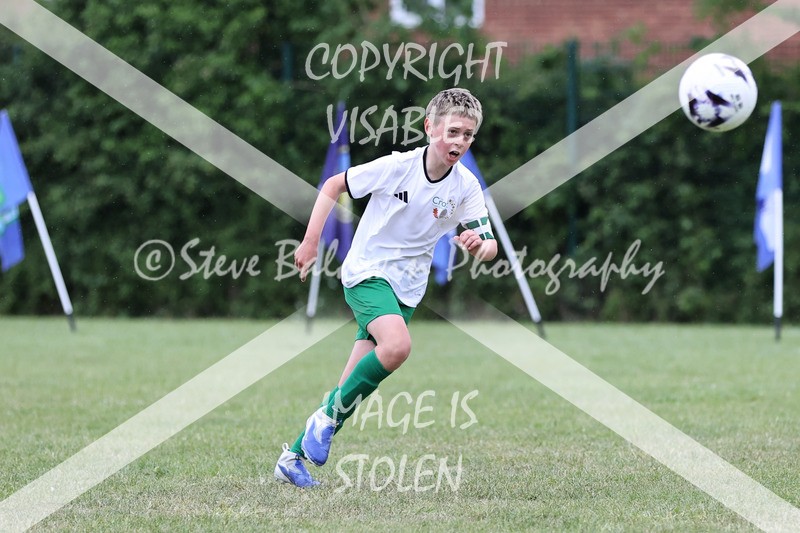 1DX32934 - The Croft V Tregoze