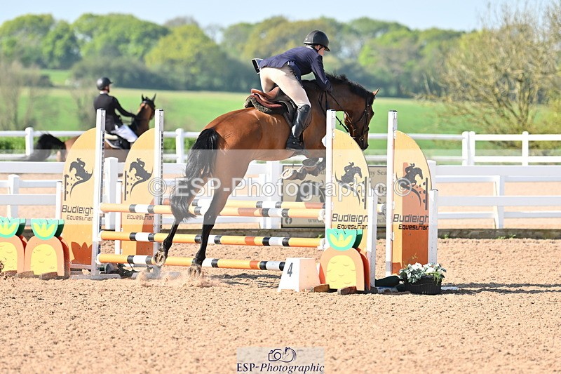 240509A-091753-00088 - Cls 1 British Novice and 90cm Open