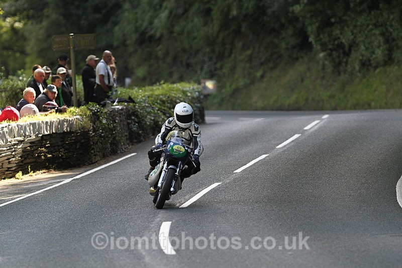 FOM_1245 - Classic TT Lap of honour
