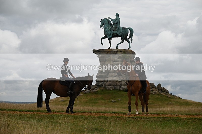 DSC_4245 - Time at Statue 09:50 to 11:09
