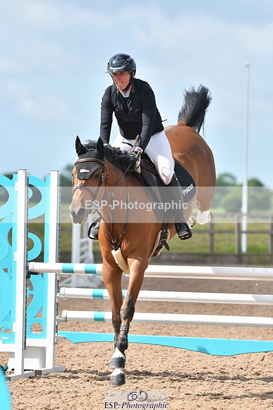 240609A-095711-03615 - Cls 16 Snr Discovery and 1m Open